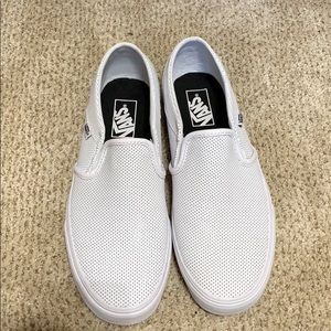 NWOT Vans Asher women’s skate shoes